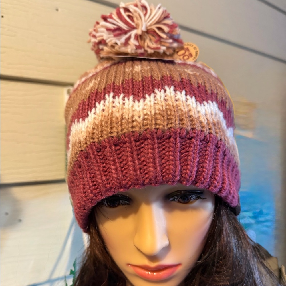 MUK LUKS Knit Cuff Pom Pom Beanie - Picture 2 of 16